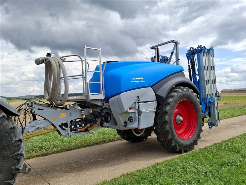 Lemken Vega 12