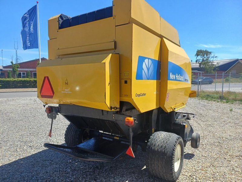 New Holland BR7070