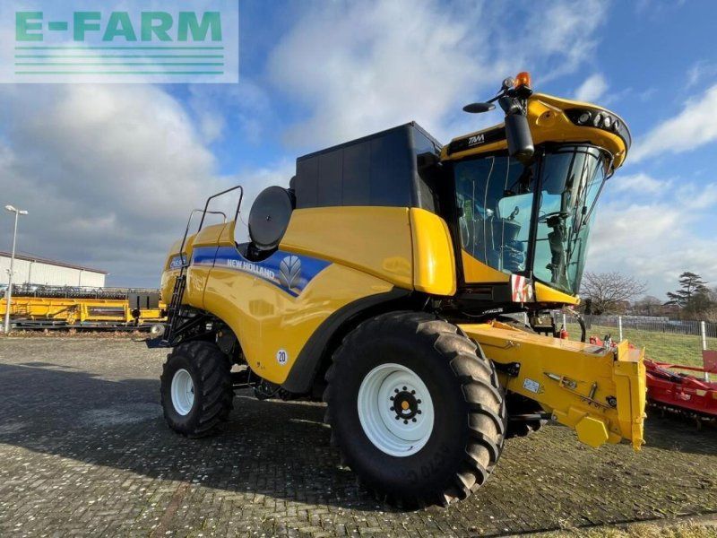 New Holland cx 6.90 schüttler + 25ft sw + sww