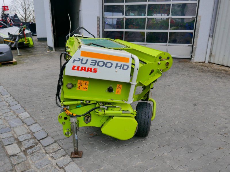 Claas PICK UP 300 HD L PRO