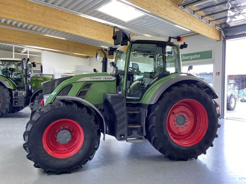 Fendt 724 VARIO S4 PROFI PLUS