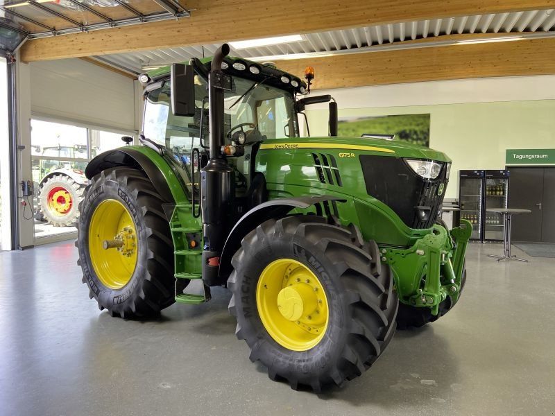 John Deere 6175R