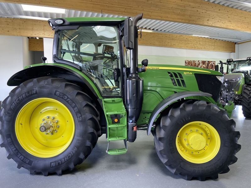 John Deere 6175R