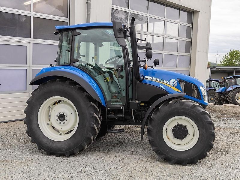 New Holland T4.75