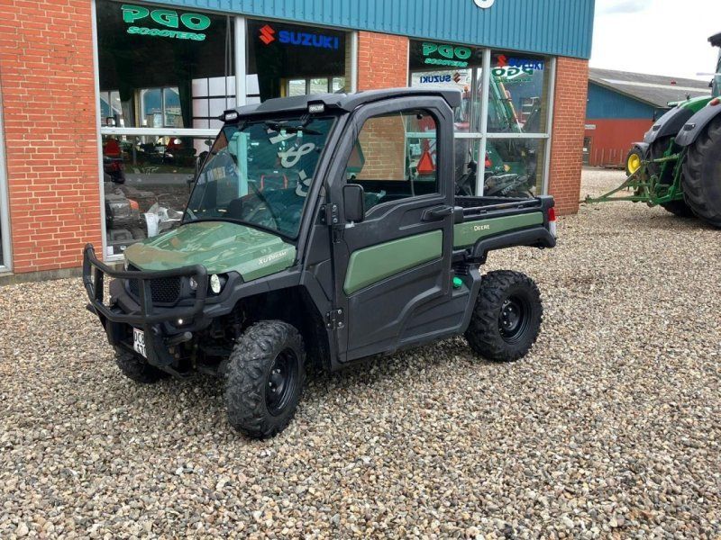 John Deere 865M