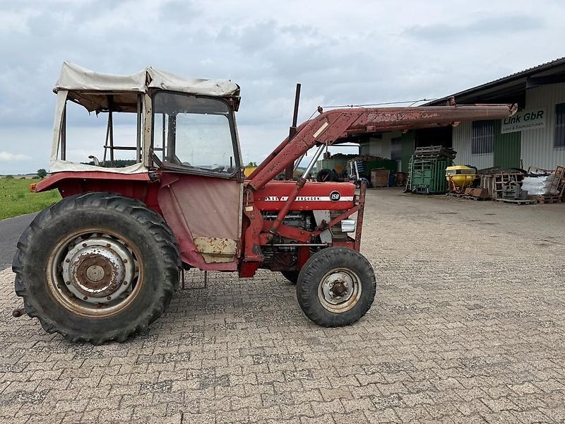 Massey Ferguson 158