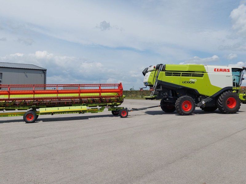 Claas Lion 750 (Stage IV)