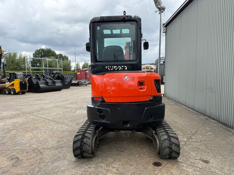 Kubota U 36-4