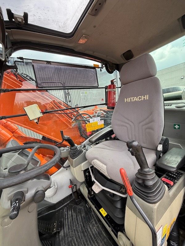Hitachi ZX 140 W-5