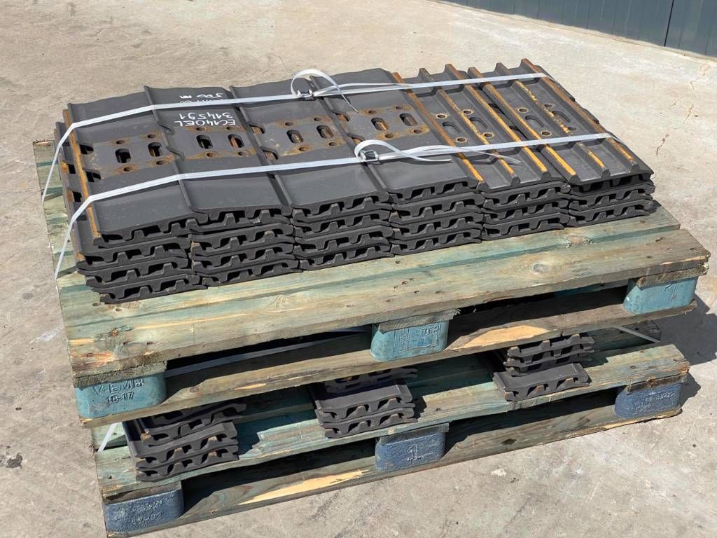 Volvo EC140 Shoes
