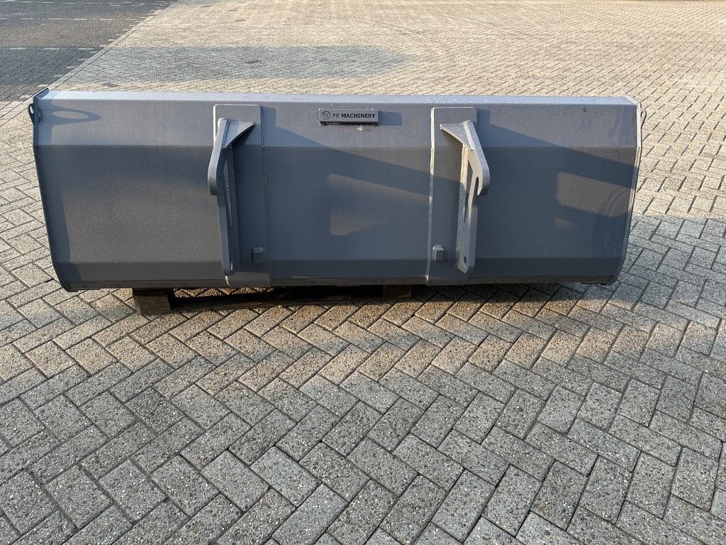 VOLVO L30-L35 GRONDBAK ( NIEUW )