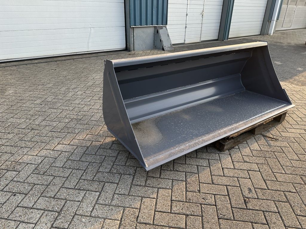 VOLVO L30-L35 GRONDBAK ( NIEUW )