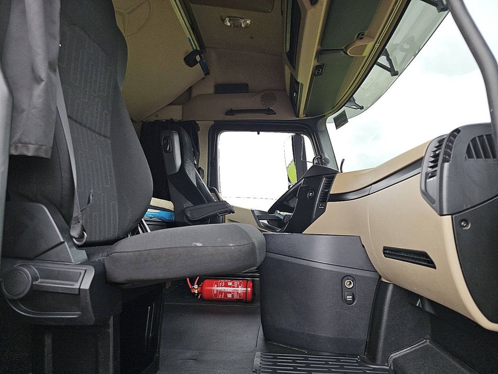 MERCEDES-BENZ ACTROS 1845 LS