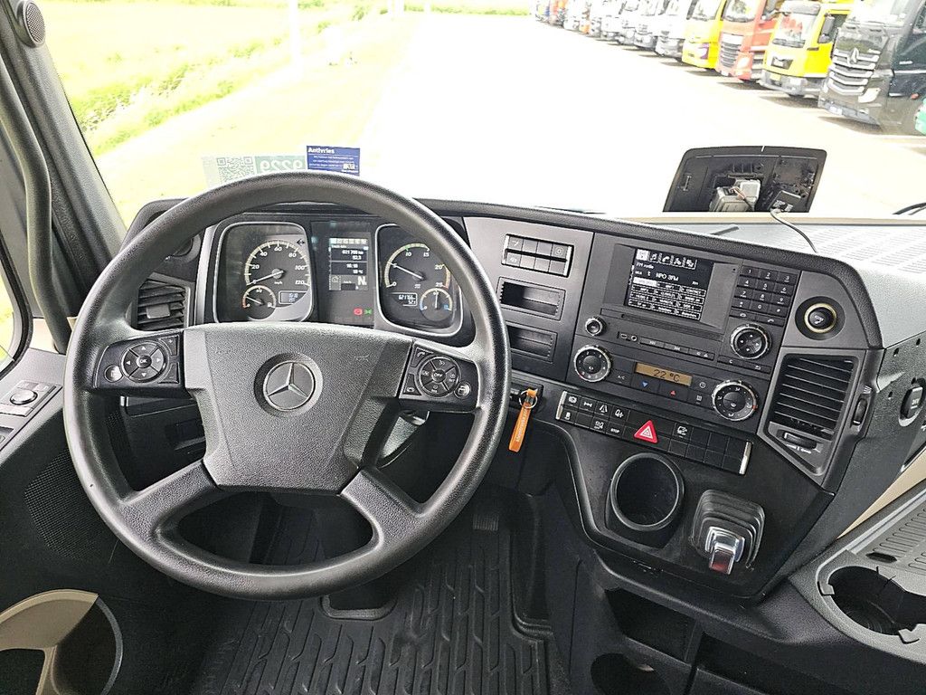 MERCEDES-BENZ ACTROS 1845 LS