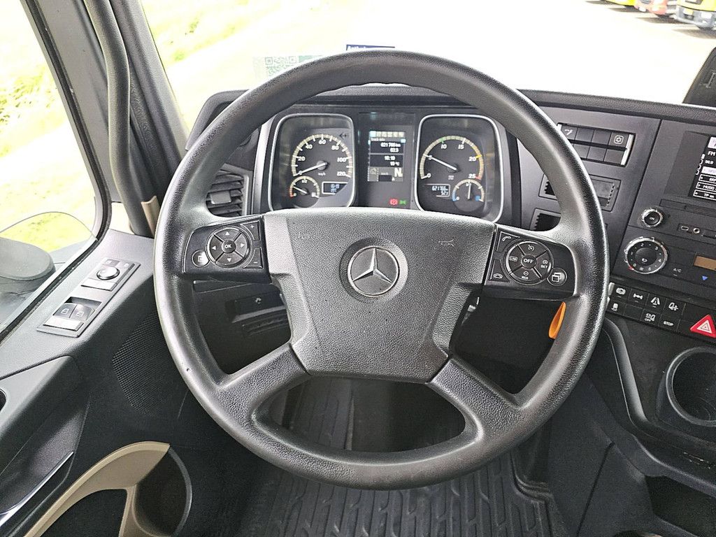 MERCEDES-BENZ ACTROS 1845 LS