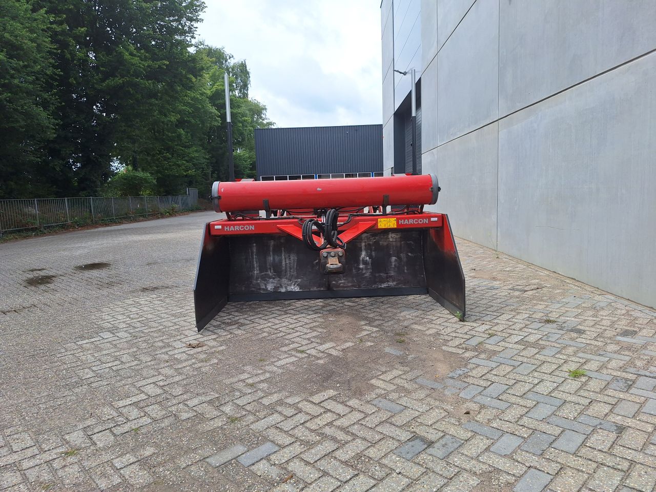 HARCON KB 2500 M 100 met DTECH D4000 Machine Control Kilverbak