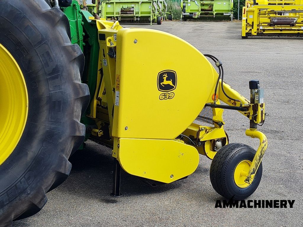 John Deere 639