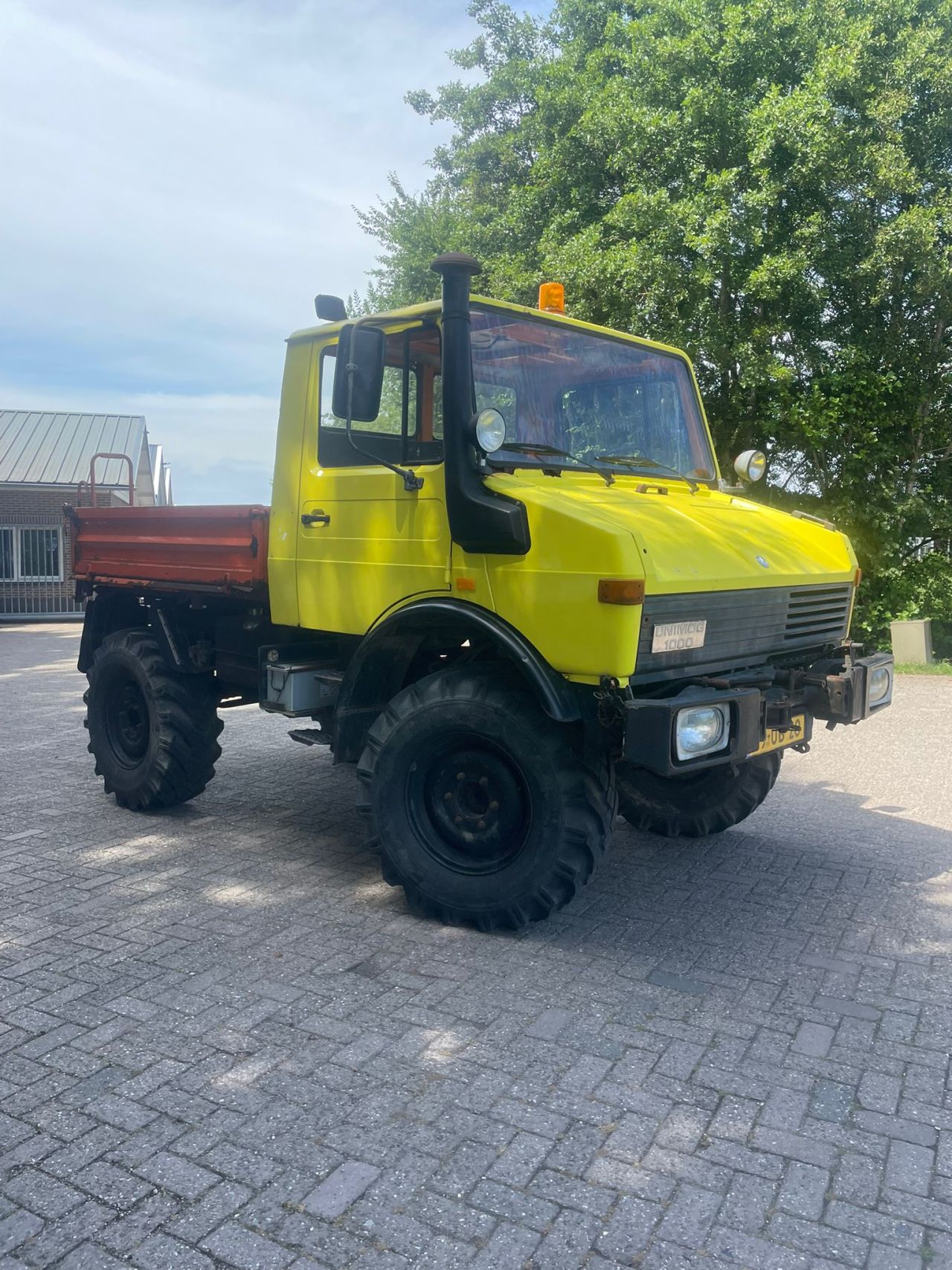 Unimog U1000 424