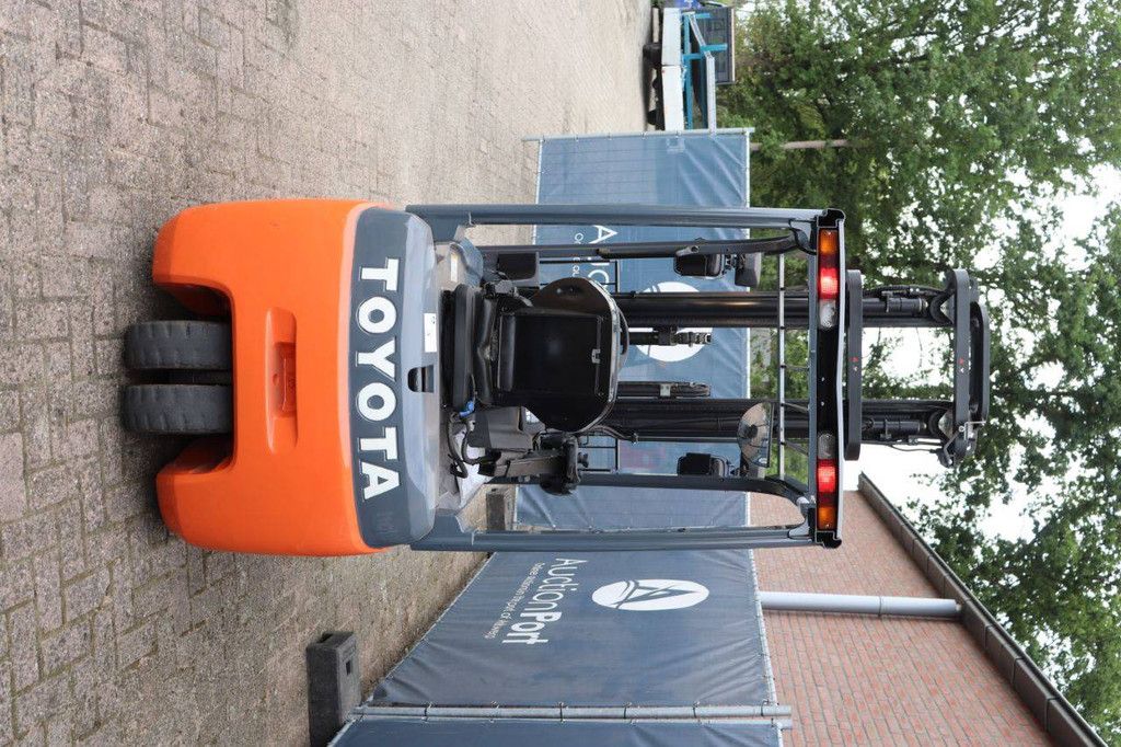 Forklift Toyota 8FBET18 Electric 1800kg 6.5m 2011
