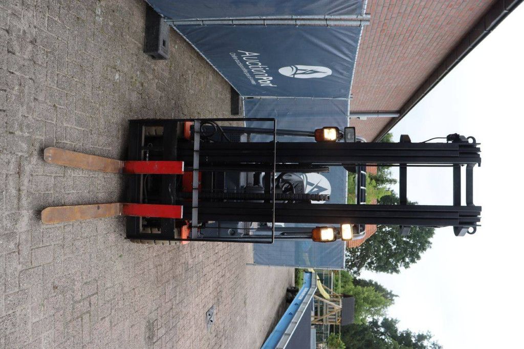 Forklift Toyota 8FBET18 Electric 1800kg 6.5m 2011