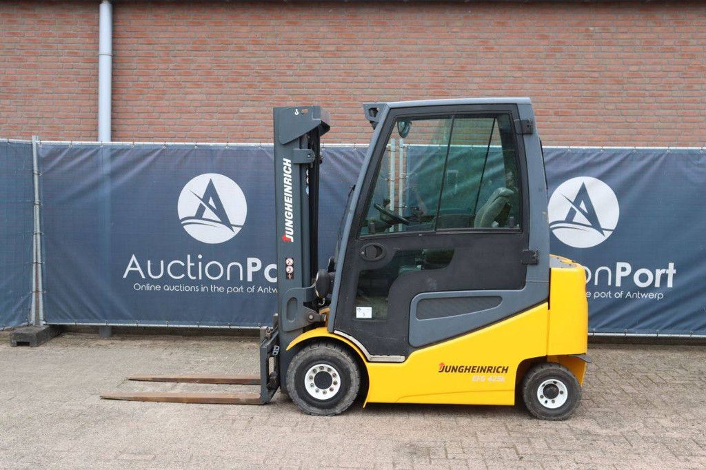 Heftruck Jungheinrich EFG 425k Elektrisch 2400kg 4.4m 2012