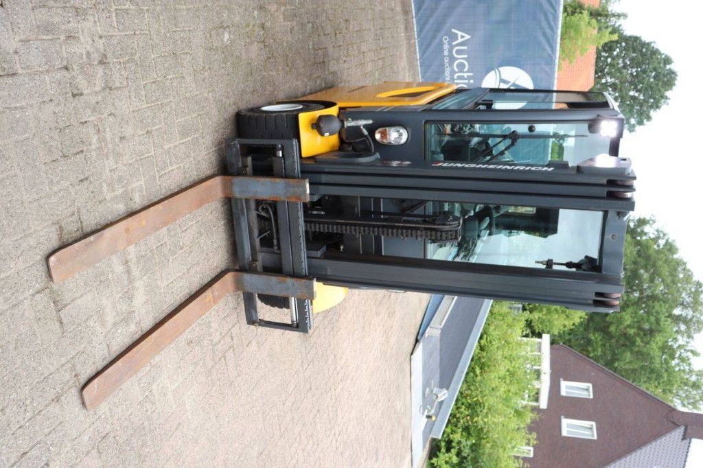 Heftruck Jungheinrich EFG 425k Elektrisch 2400kg 4.4m 2012