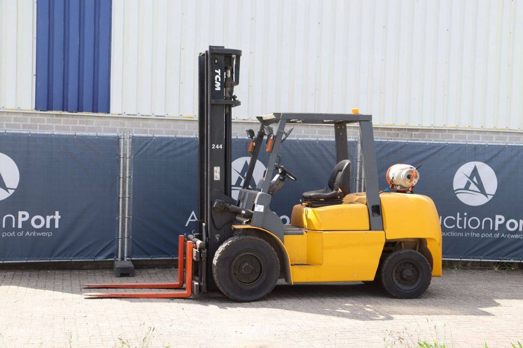 Gabelstapler TCM 244 Treibgas 5000kg 4,2m 2004