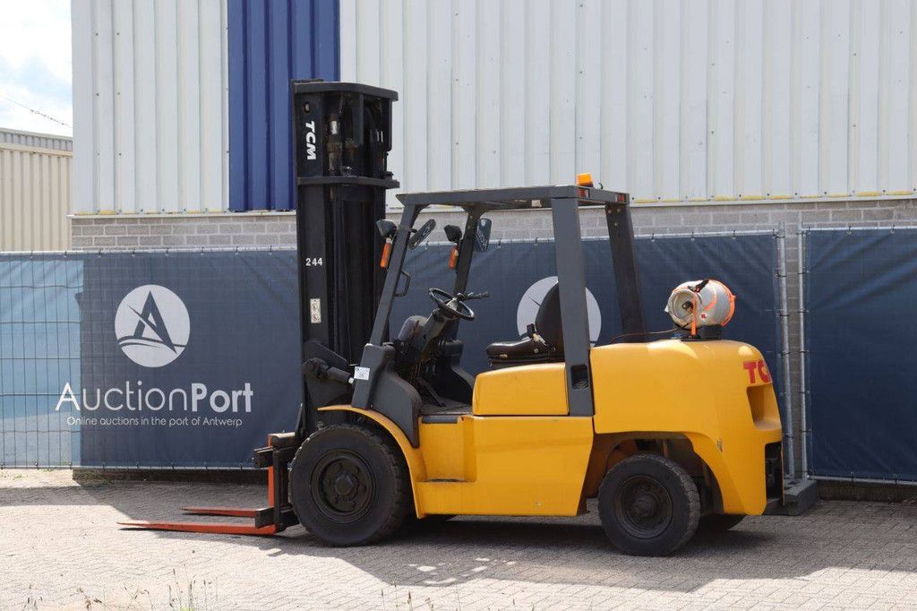Gabelstapler TCM 244 Treibgas 5000kg 4,2m 2004