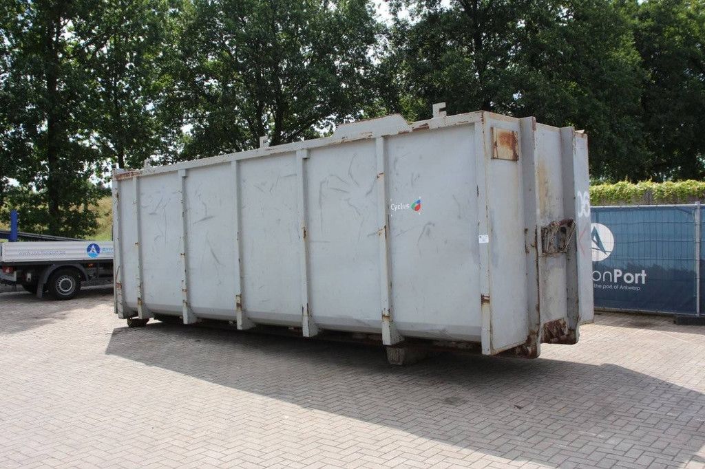 Container