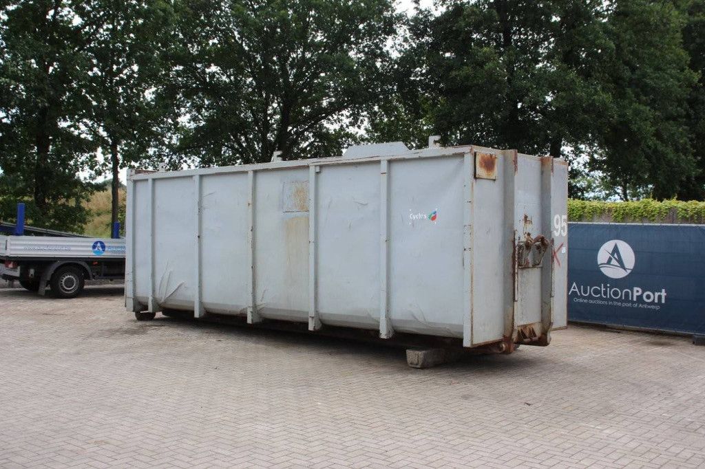 Container