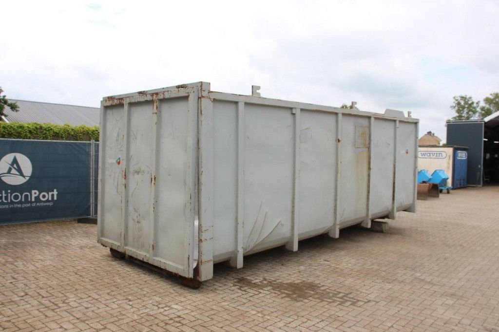 Container