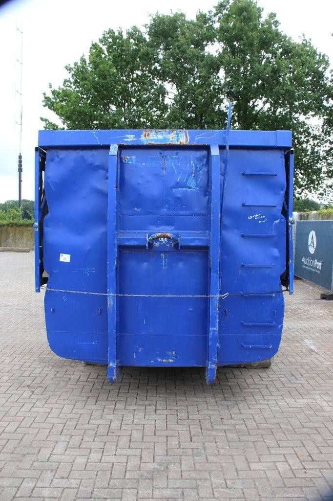 Container