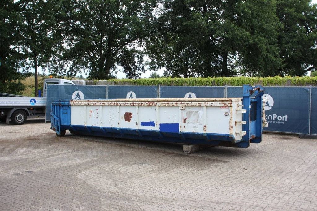 Behälter 7x2,3x1m