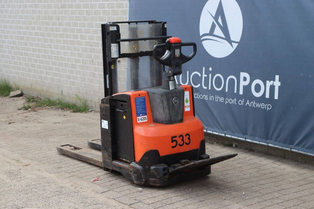 Hochhubwagen BT SWE200D Elektrisch 1000kg 2,0m 2016