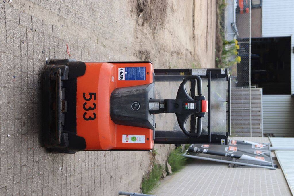 Hochhubwagen BT SWE200D Elektrisch 1000kg 2,0m 2016