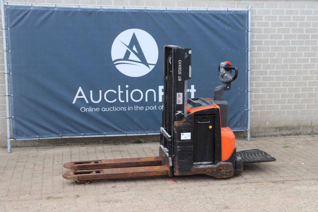 Hochhubwagen BT SWE200D Elektrisch 1000kg 2,0m 2017