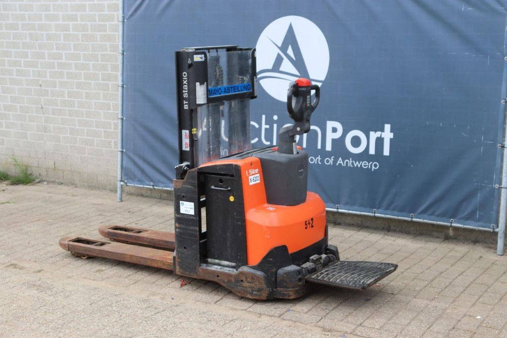 Hochhubwagen BT SWE200D Elektrisch 1000kg 2,0m 2017