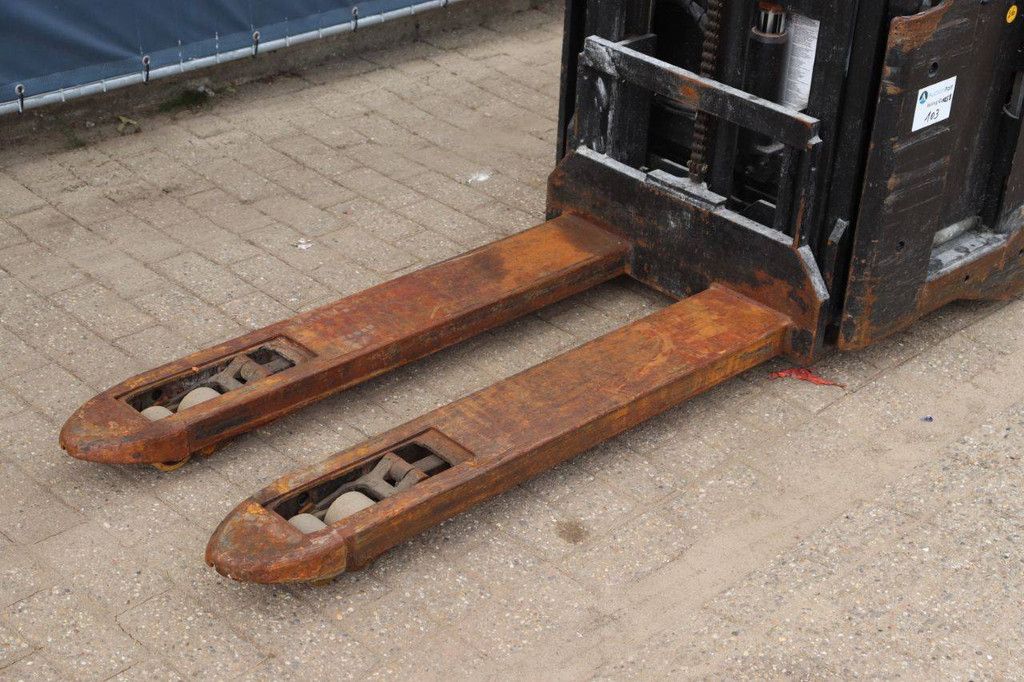 Hochhubwagen BT SWE200D Elektrisch 1000kg 2,0m 2017