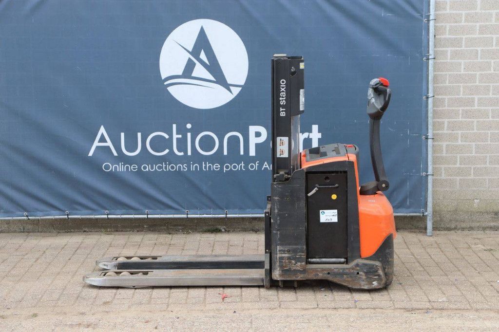 Hochhubwagen BT SWE200D Elektrisch 2000kg 2,0m 2010
