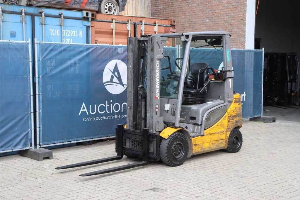 Heftruck Jungheinrich TFG 320s LPG 2000kg 5.5m 2018