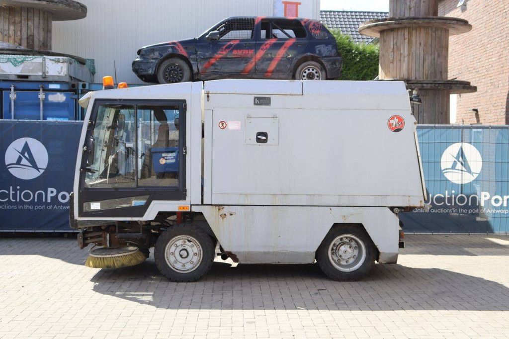 Sweeper HMF 446 Diesel 1998