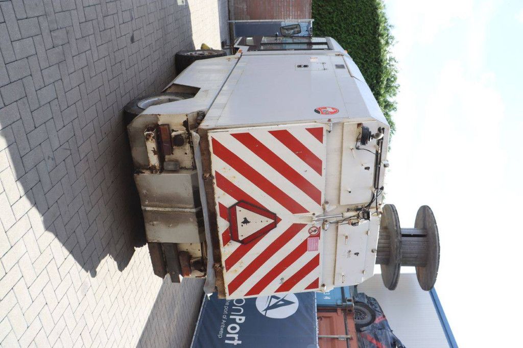 Sweeper HMF 446 Diesel 1998