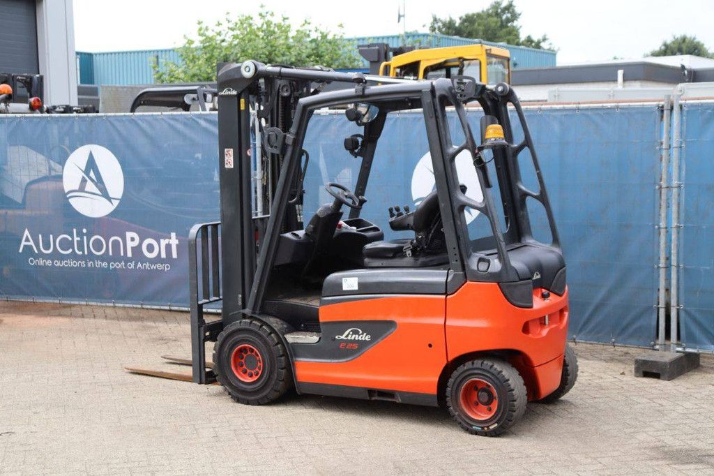Gabelstapler Linde E25 Elektro 2500kg 7,0m 2018