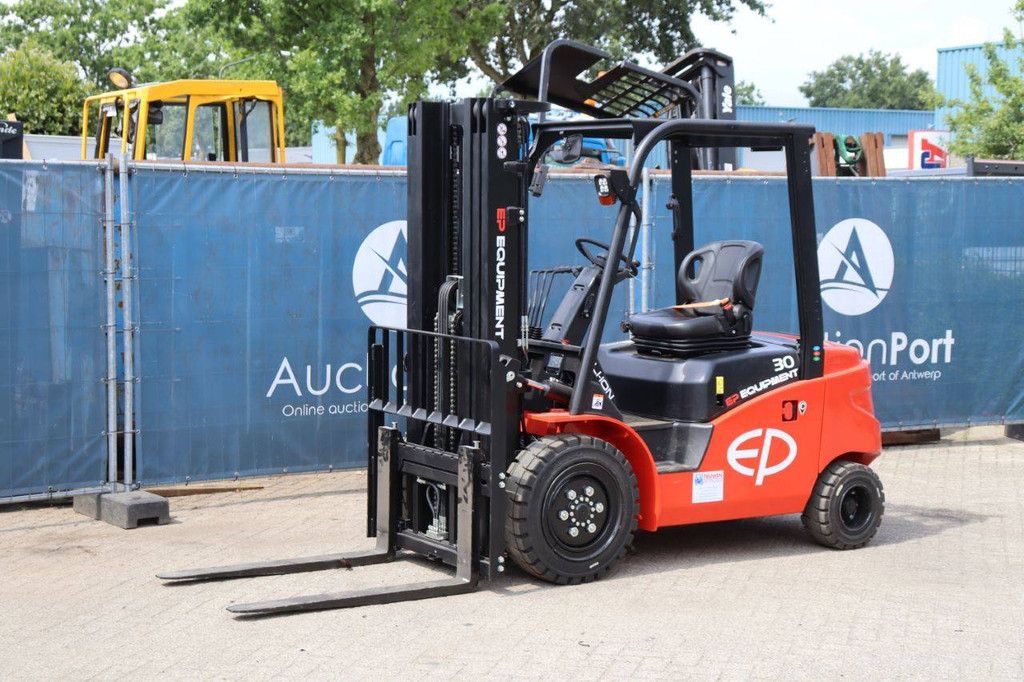 Heftruck EP Equipment EFL303 Elektrisch 3000kg 4.8m 2024