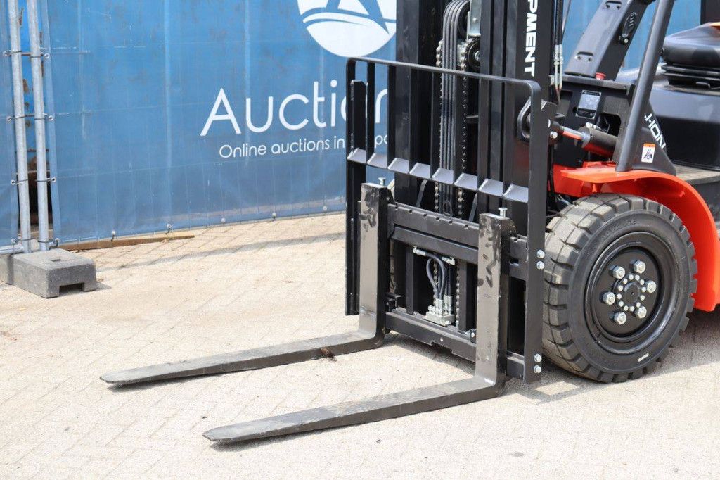 Heftruck EP Equipment EFL303 Elektrisch 3000kg 4.8m 2024