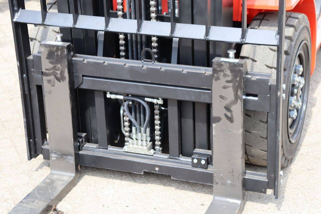 Heftruck EP Equipment EFL303 Elektrisch 3000kg 4.8m 2024