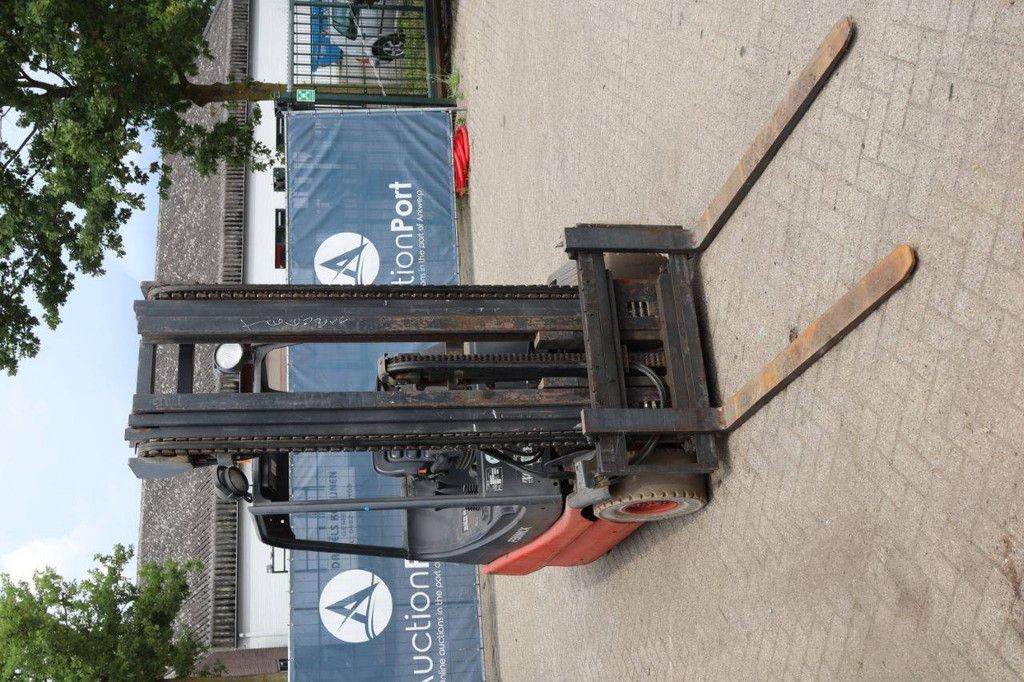 Fenwick E30 Elektro-Gabelstapler 3000 kg 5,2 m 1997