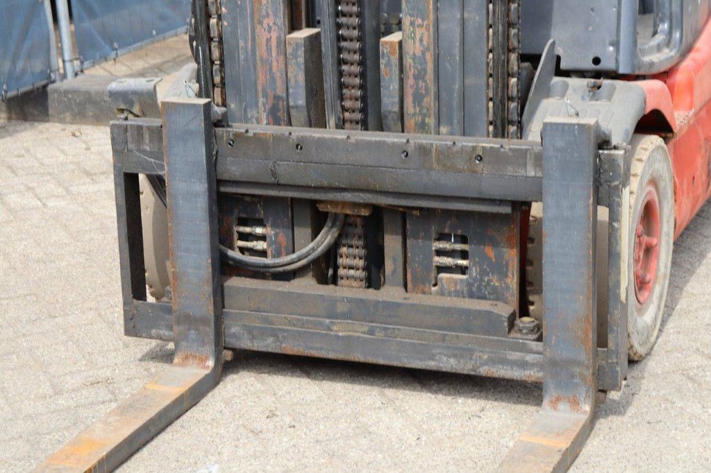 Fenwick E30 Elektro-Gabelstapler 3000 kg 5,2 m 1997