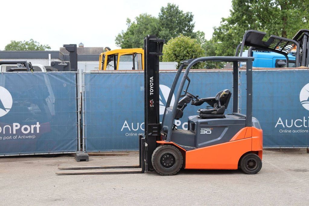Forklift Toyota 8FBMKT30 Electric 3000kg 3.7m 2013