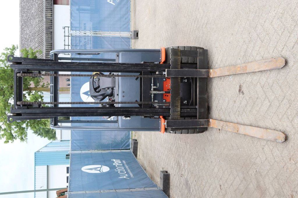 Forklift Toyota 8FBMKT30 Electric 3000kg 3.7m 2013